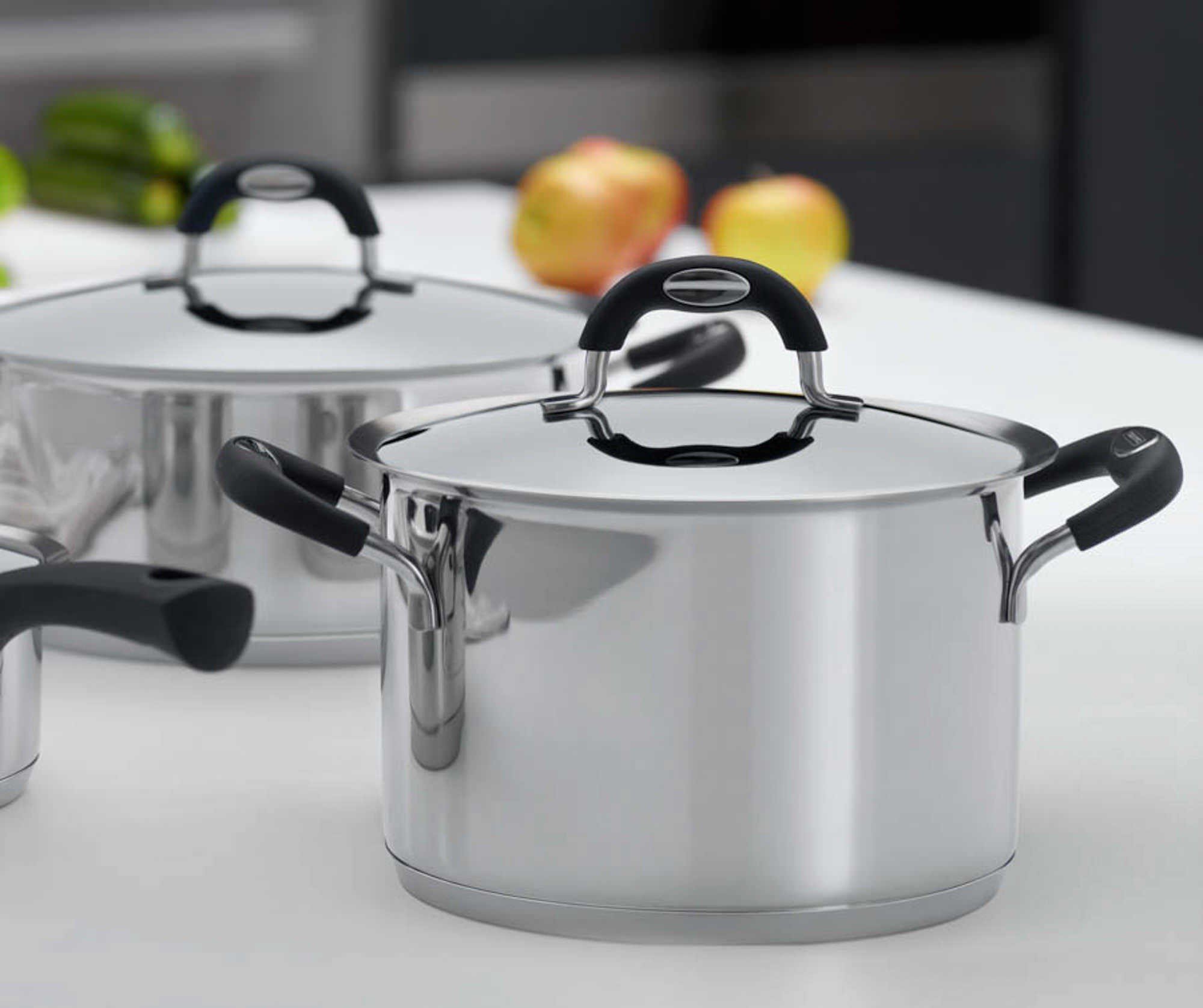Caldeirão Tramontina Duo Silicone Aço Inox Fundo Triplo Tampa Alças  Silicone 24cm 7,7L - 62485240