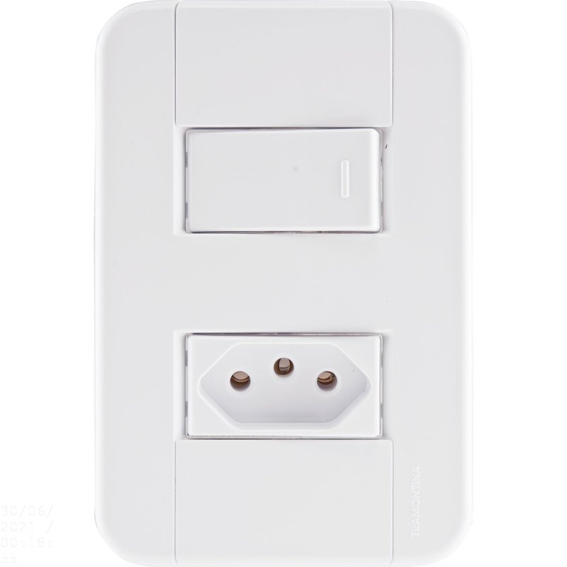 Conjunto 4x2 com 1 Interruptor Simples 10 A 250 V e 1 Tomada 2P+T 20 A 250 V Tablet Branc
