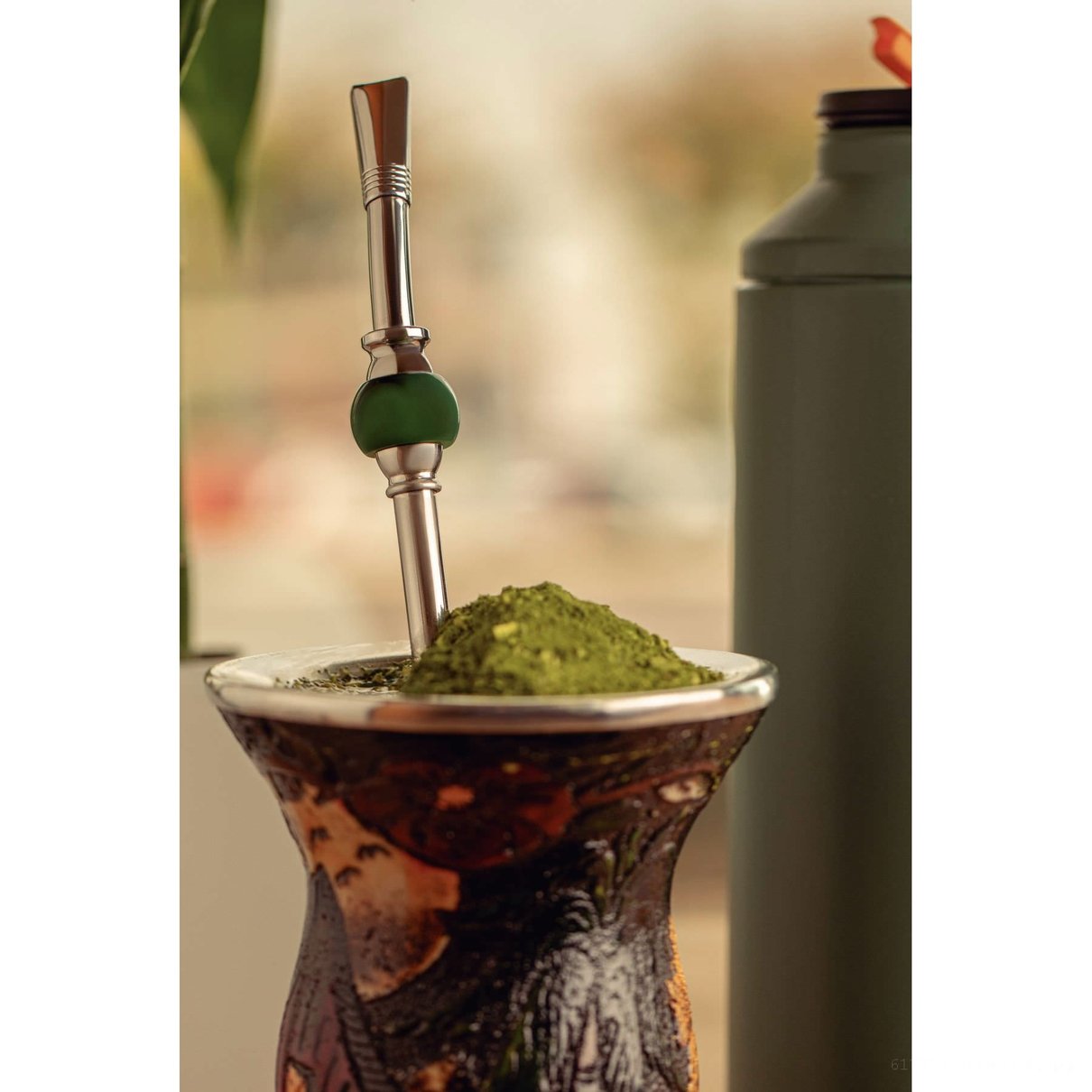 Bomba de Chimarrão Ilex em Aço Inox com Rosca e Pedra Ágata Verde 25 cm